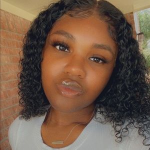 Meet your Posher, Michaelah